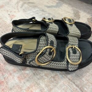 Dolce Vita Chunky Sandal - Size 10 (worn once)